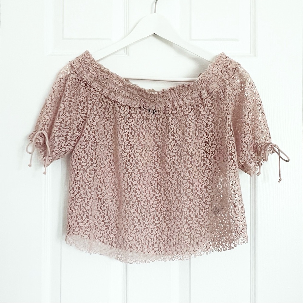 Zara Women’s lace crochet off the shoulder top